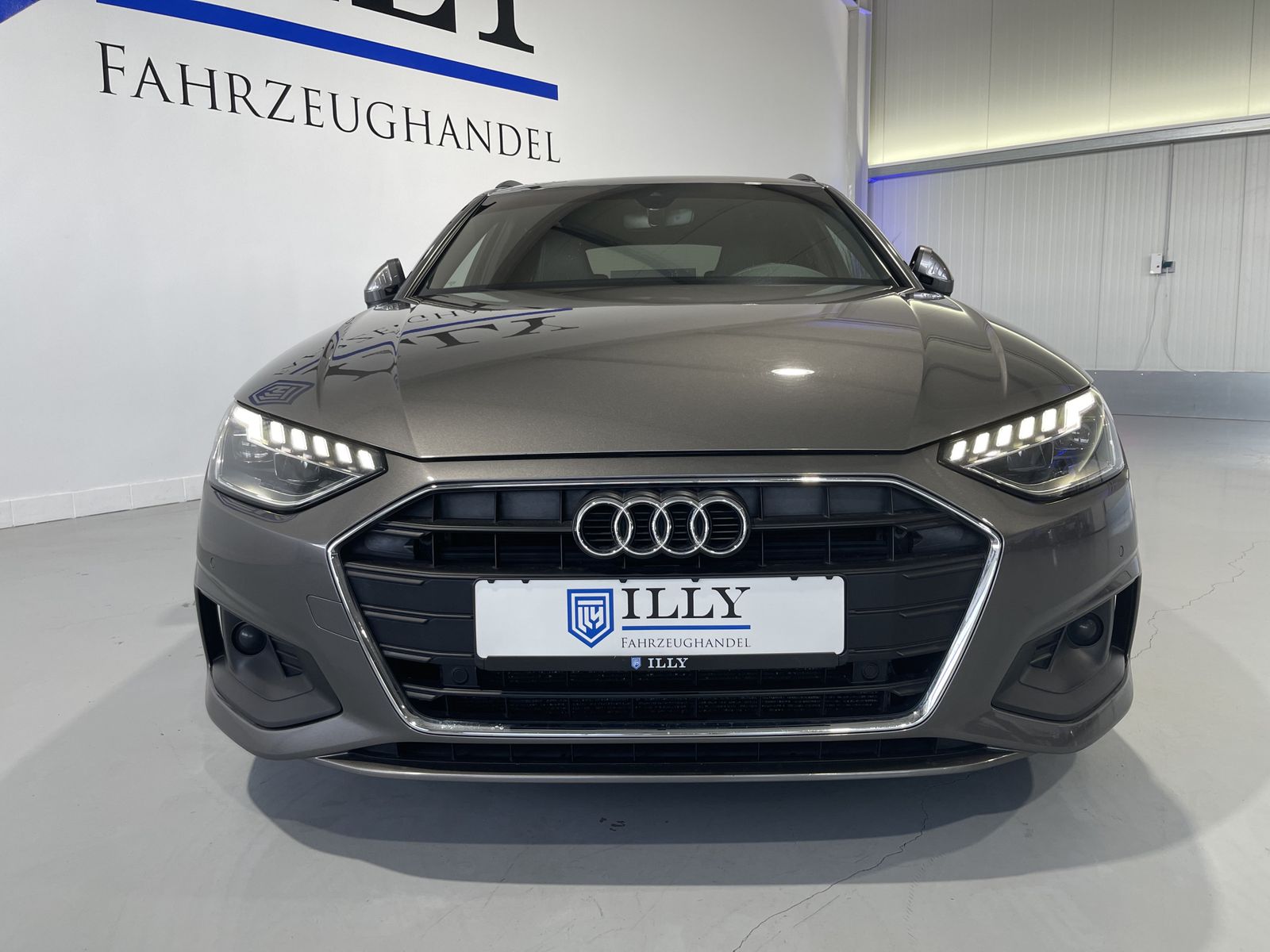 Fahrzeugabbildung Audi A4 35 TDI*S-Line*Leder*STHZ*Pano*Bang&Olufsen*