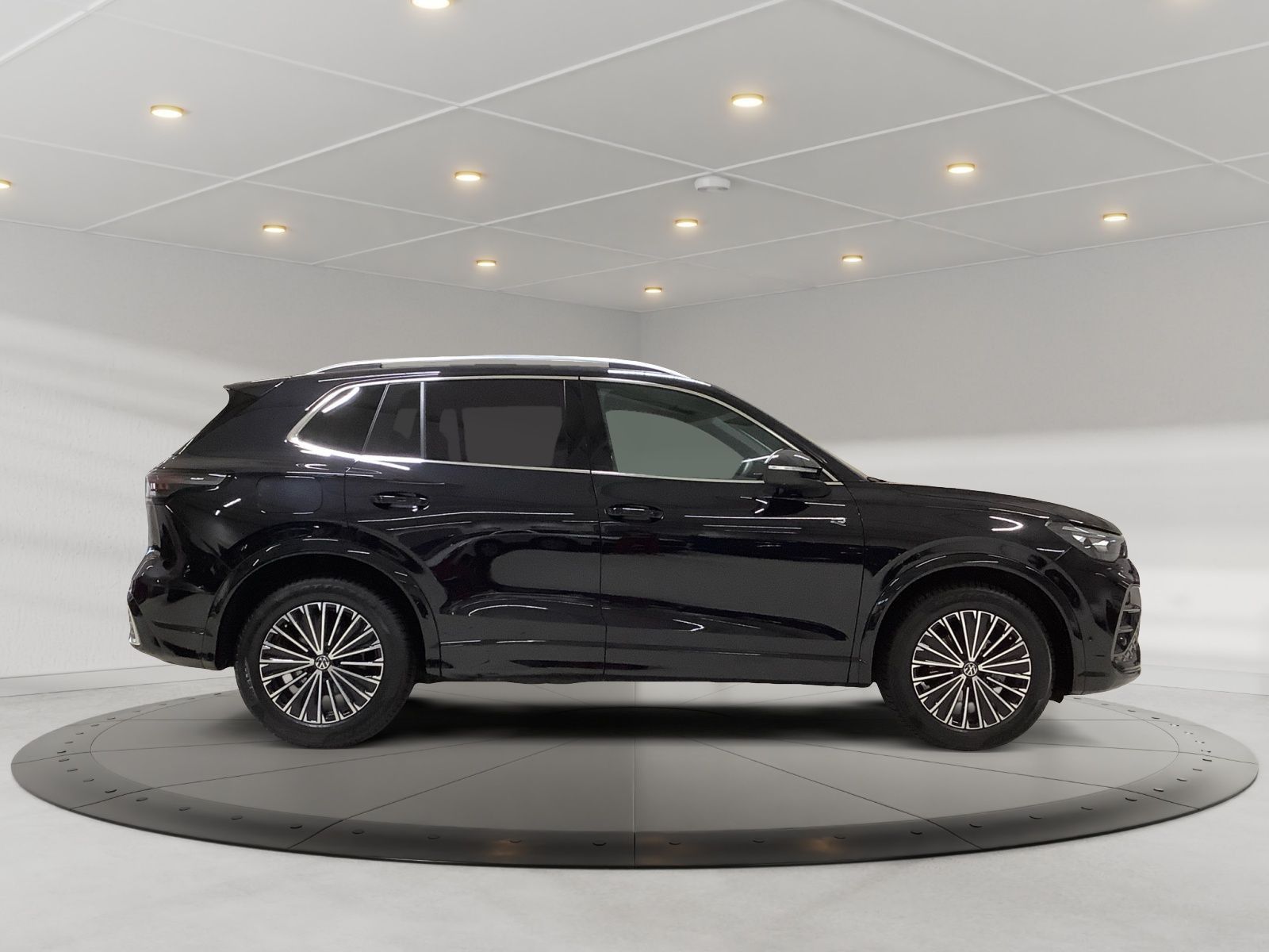 Tiguan R-Line 1,5 eTSI 110 kW Matrix, Standheiz