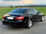 Mercedes-Benz E 500 4M V8-BITURBO AMG DESIGNO PANO MASSAGE TV! - mit Benzin-Antrieb: Schwarz, Tv