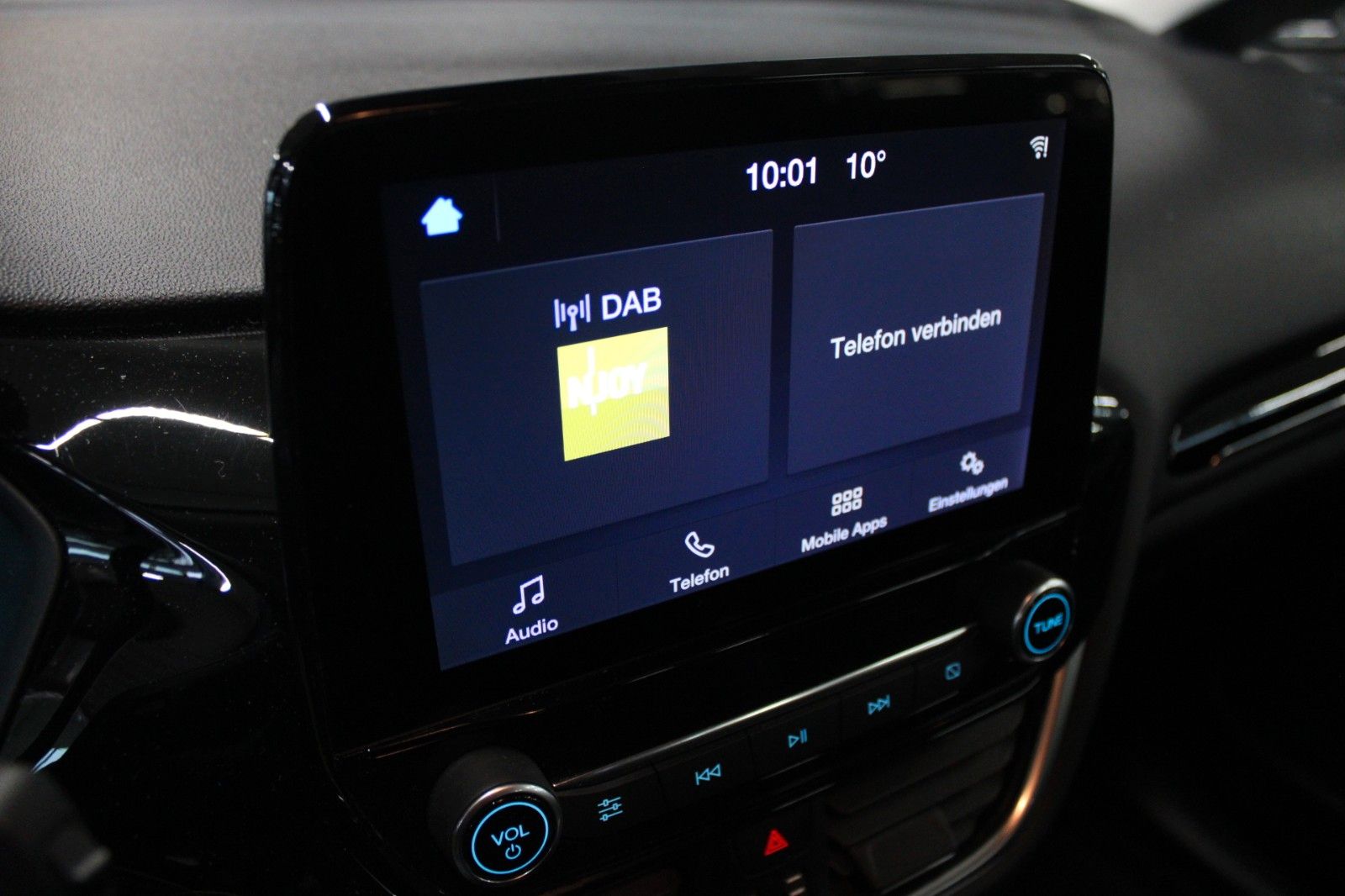 Fahrzeugabbildung Ford Fiesta Trend KLIMA LED WinterPaket PDC 1.Hand