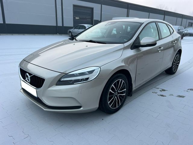 Volvo V40 T2 Momentum 2.0 120 PS Navi Kamera Sensor