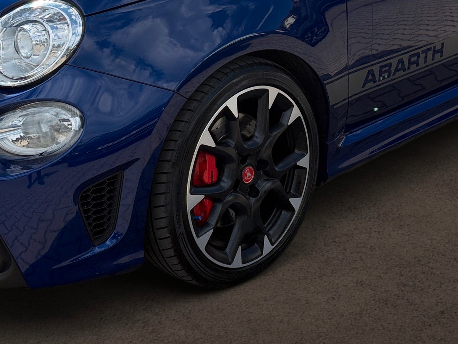 Fahrzeugabbildung Abarth 595C Competizione Automatic