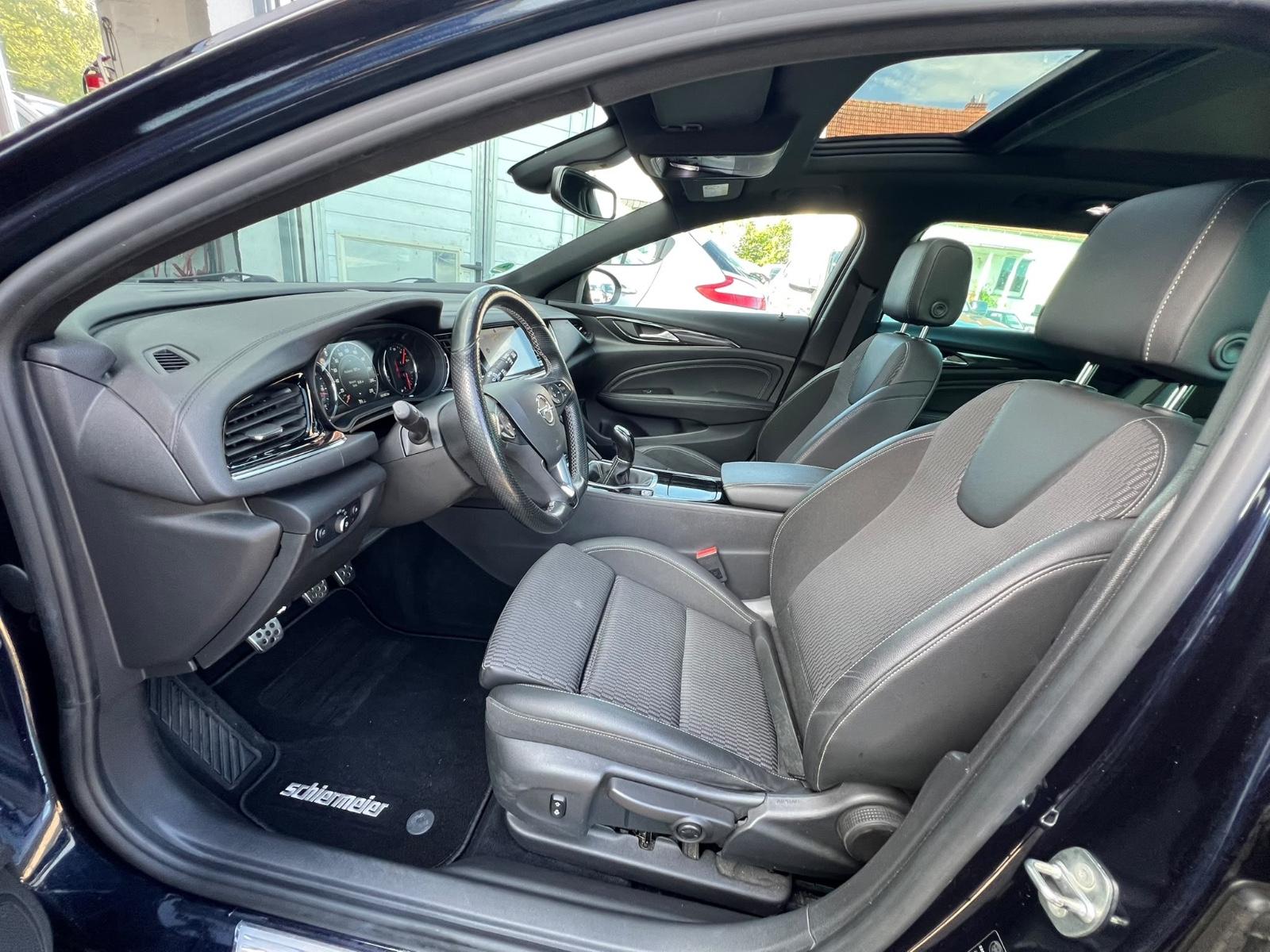 Opel Insignia B ST Scheckheft Navi Klima LED Pano AHK