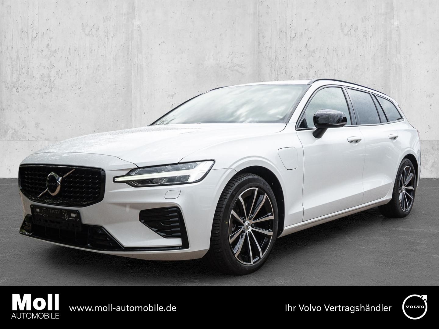 Volvo V60 Kombi Plus Dark Recharge Plug-In Hybrid AWD 