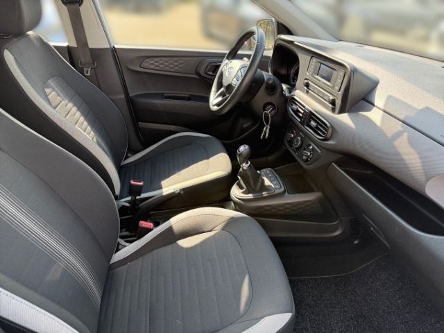 Fahrzeugabbildung Hyundai i10 Select 1.0 +RADIO+KLIMA+BT+SHZ+TEMPOMAT+DAB+