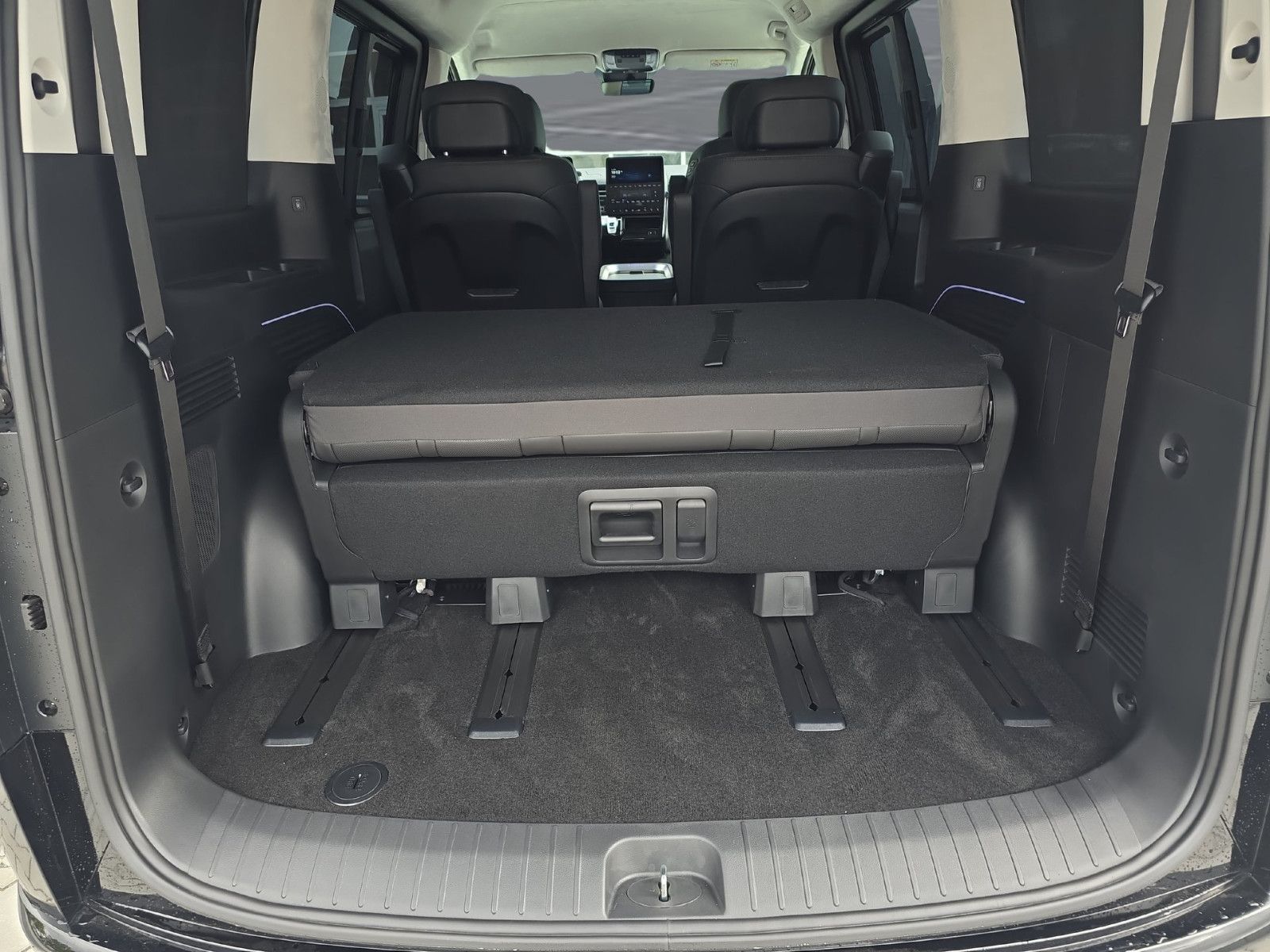 Hyundai Staria – Bild 11