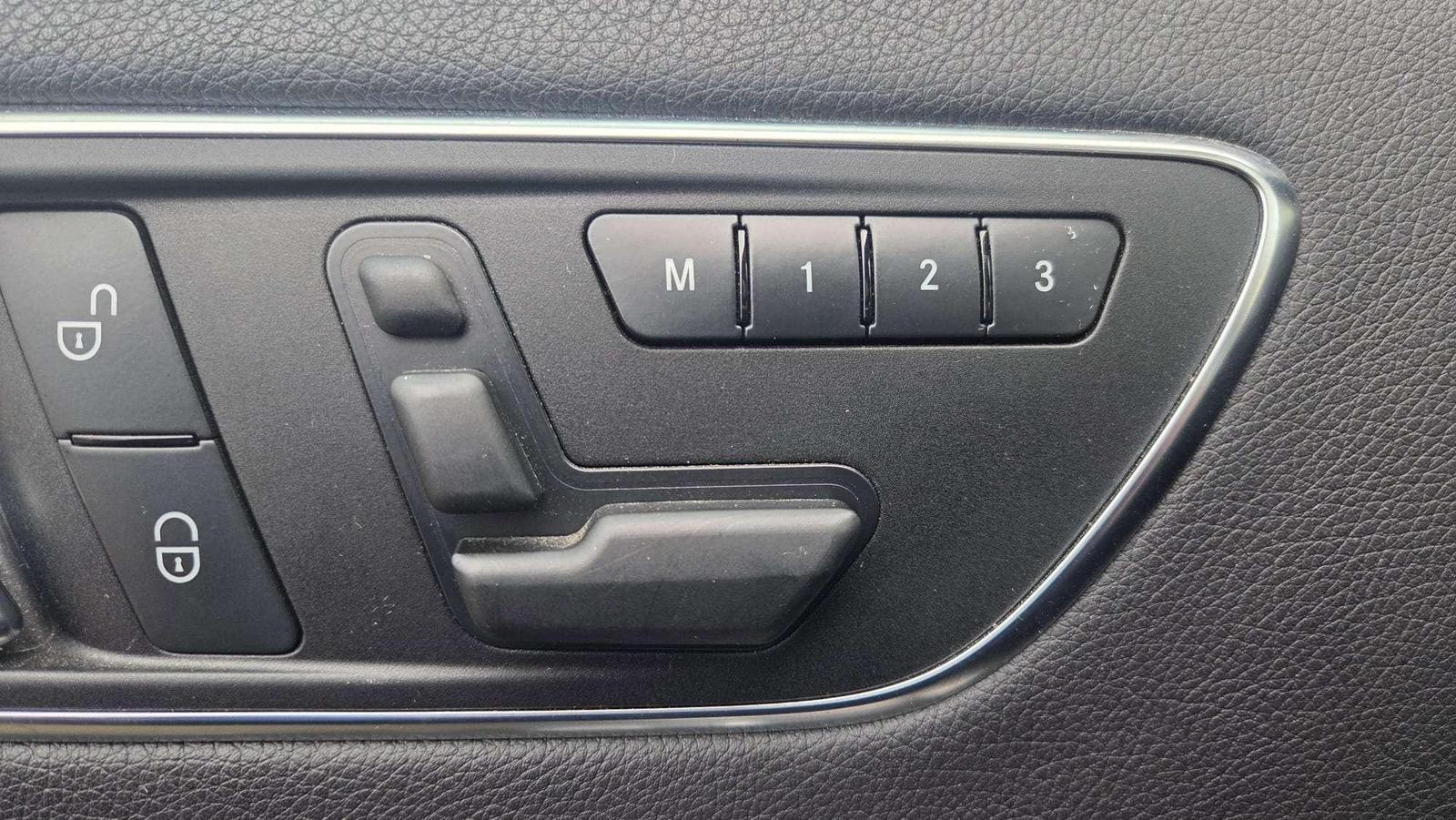 Mercedes-Benz A 250 A 250 Sport AUT Panorama DISTRONIC LEDER