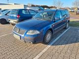 Volkswagen Passat Variant 1.6 Family Variant Family - Volkswagen Passat Variant aus 2002