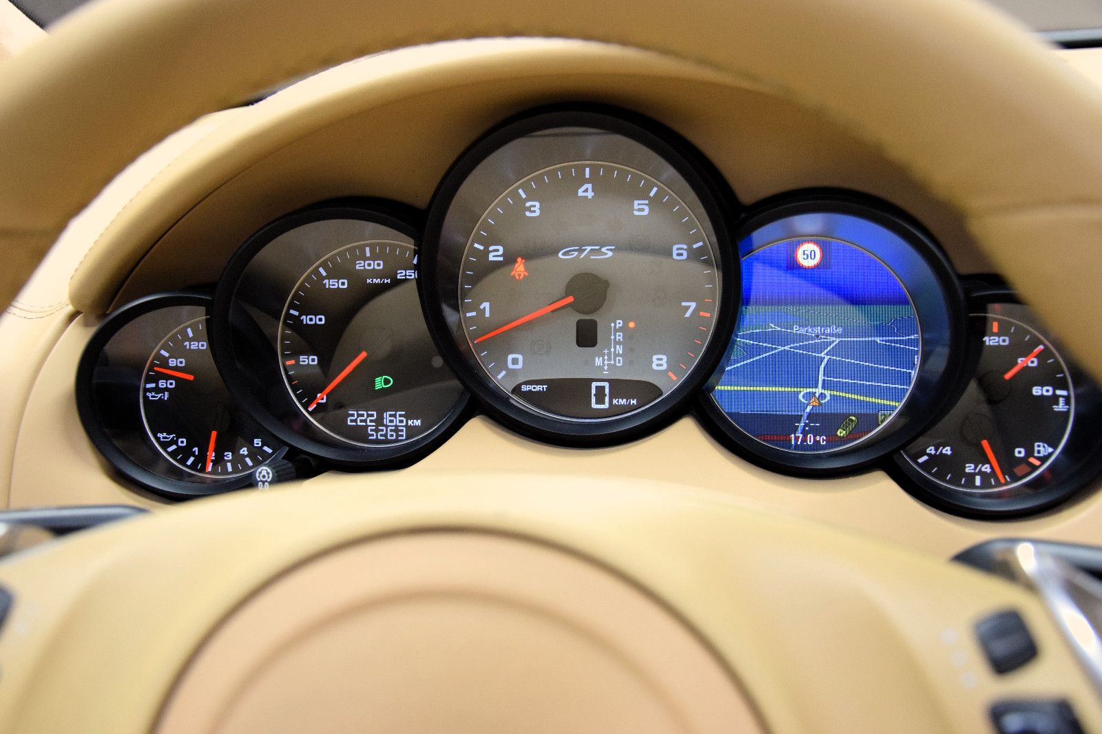 Fahrzeugabbildung Porsche Cayenne GTS PDLS+ Chrono BOSE Pano *Luft Kamera