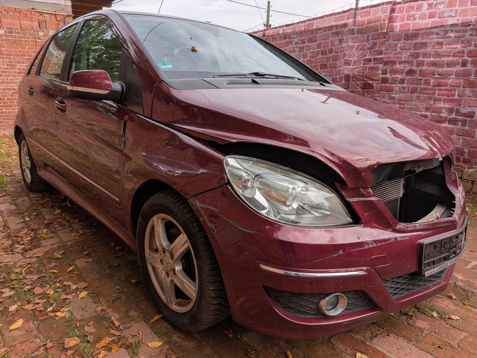 Mercedes-Benz B 200 2.0 Benzin Automatik