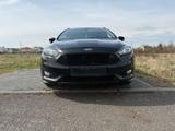 Ford Focus St-Line 1,5 ecoboost 110kw 150ps - Ford: Kombi, 150