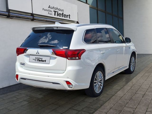 Outlander 2.4 4WD Plug-In Hybrid Diamant