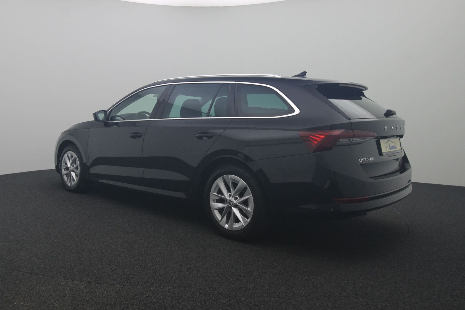 Fahrzeugabbildung SKODA Octavia Combi First Edition DSG LED ACC  Kamera