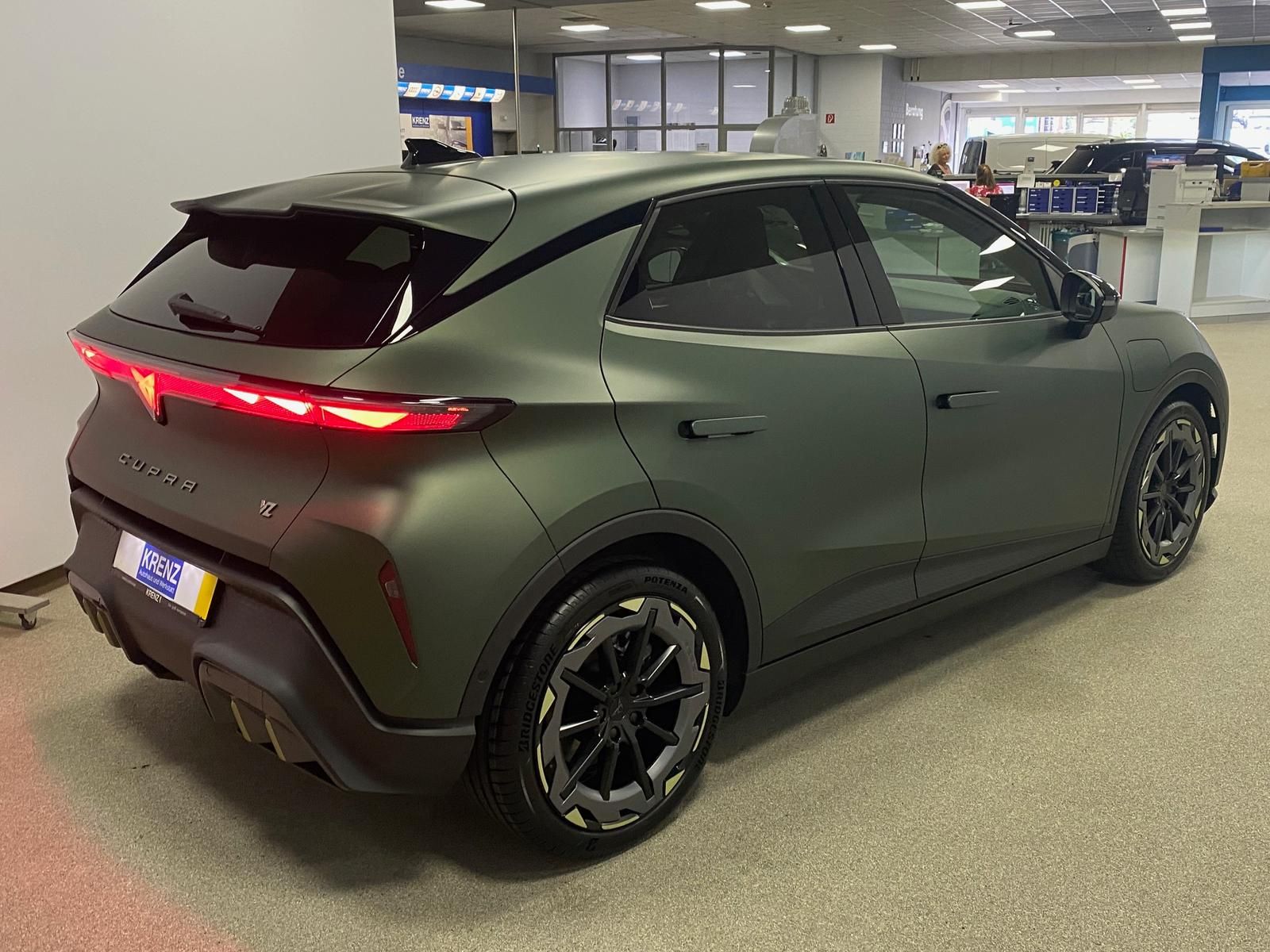 Fahrzeugabbildung CUPRA Raval VZ Extreme 226PS+360°+DCC+MATRIX+ACC+NAVI+