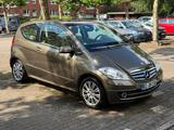 Mercedes-Benz A 160 ELEGANCE BlueEFFICIENCY ELEGANCE - Mercedes-Benz A 160 in Hamburg