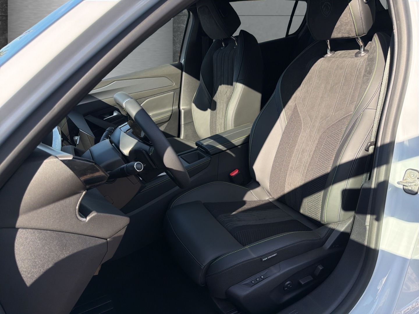 Peugeot 308 - Bild 8