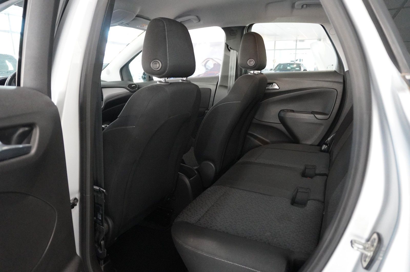 Fahrzeugabbildung Opel Crossland (X) 1.5D EDITION NAVI/LED/KAMERA/DAB+