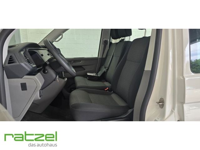 Fahrzeugabbildung Volkswagen Transporter Kombi KR 2.0 TDI 9-Sitzer Navi App C