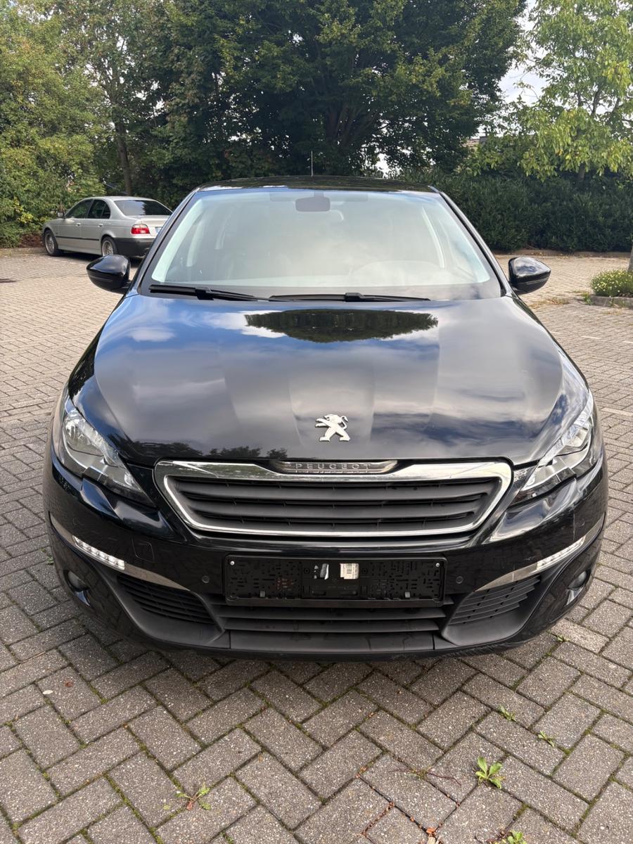 Peugeot 308 2015 — photo 12