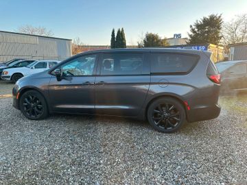 Chrysler Chrysler Touring Plus S  20" Felgen Monitor