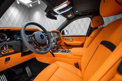 Cullinan BLACK BADGE 2025 MANSORY BLACK/ORANGE