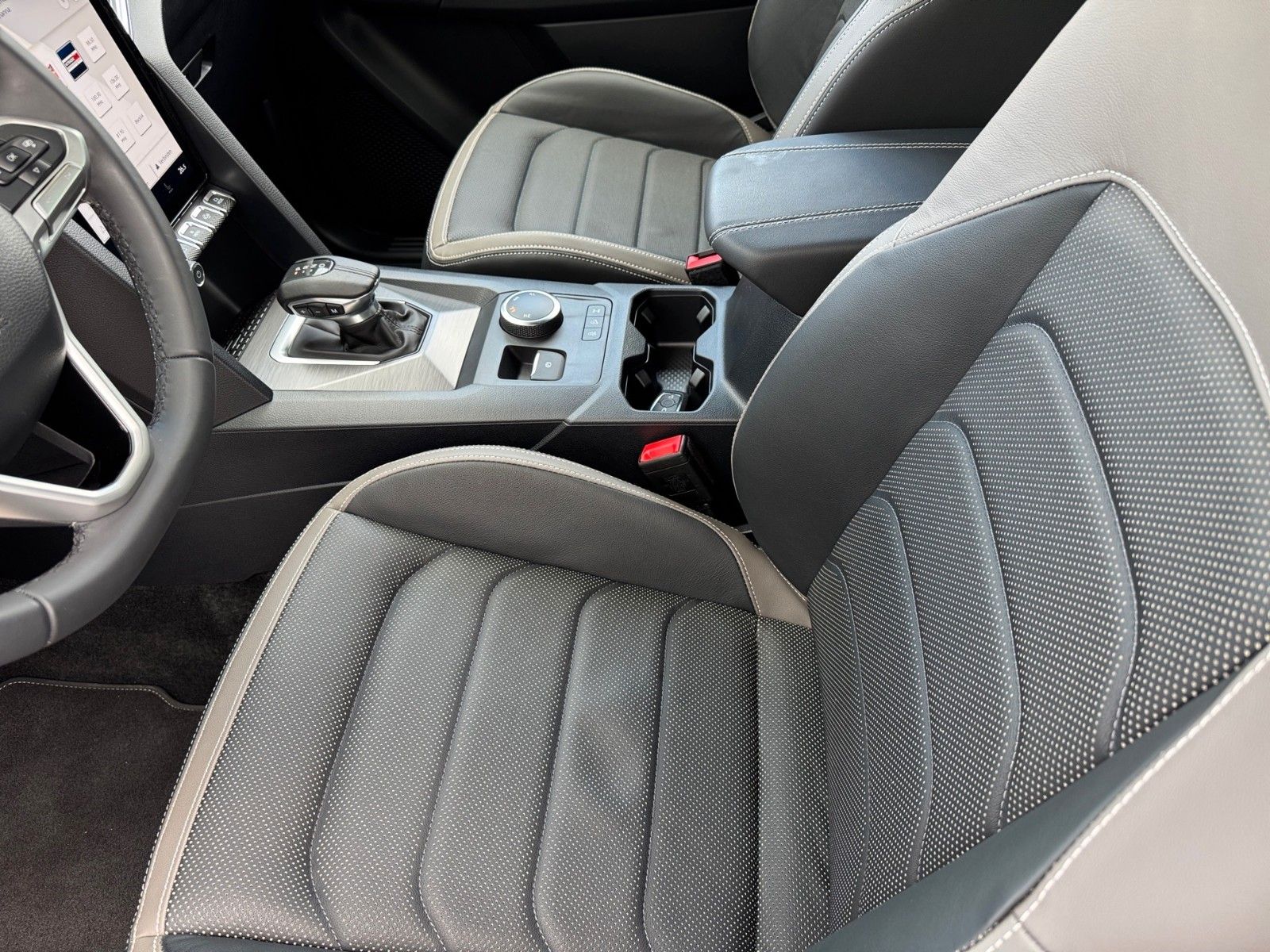 Fahrzeugabbildung Volkswagen Amarok 3.0 TDI  Aventura 4Motion