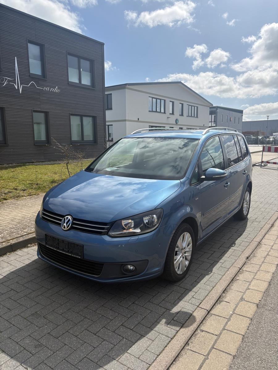 Volkswagen Touran Life*SHZ*AC*Motor generalüberholt (0KM)