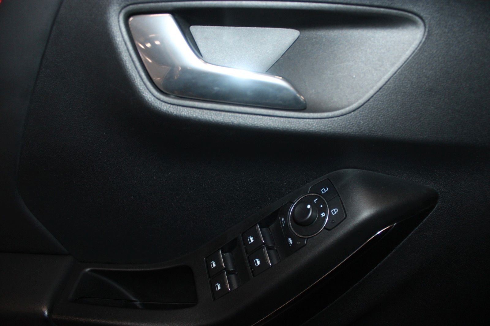 Fahrzeugabbildung Ford Puma 114kW ST-Line X LED Pano CAM ACC WinterPak.