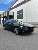BMW 730d - Laserlicht*Massage*360°*Softclose*Head-UP - BMW 730 aus 2017