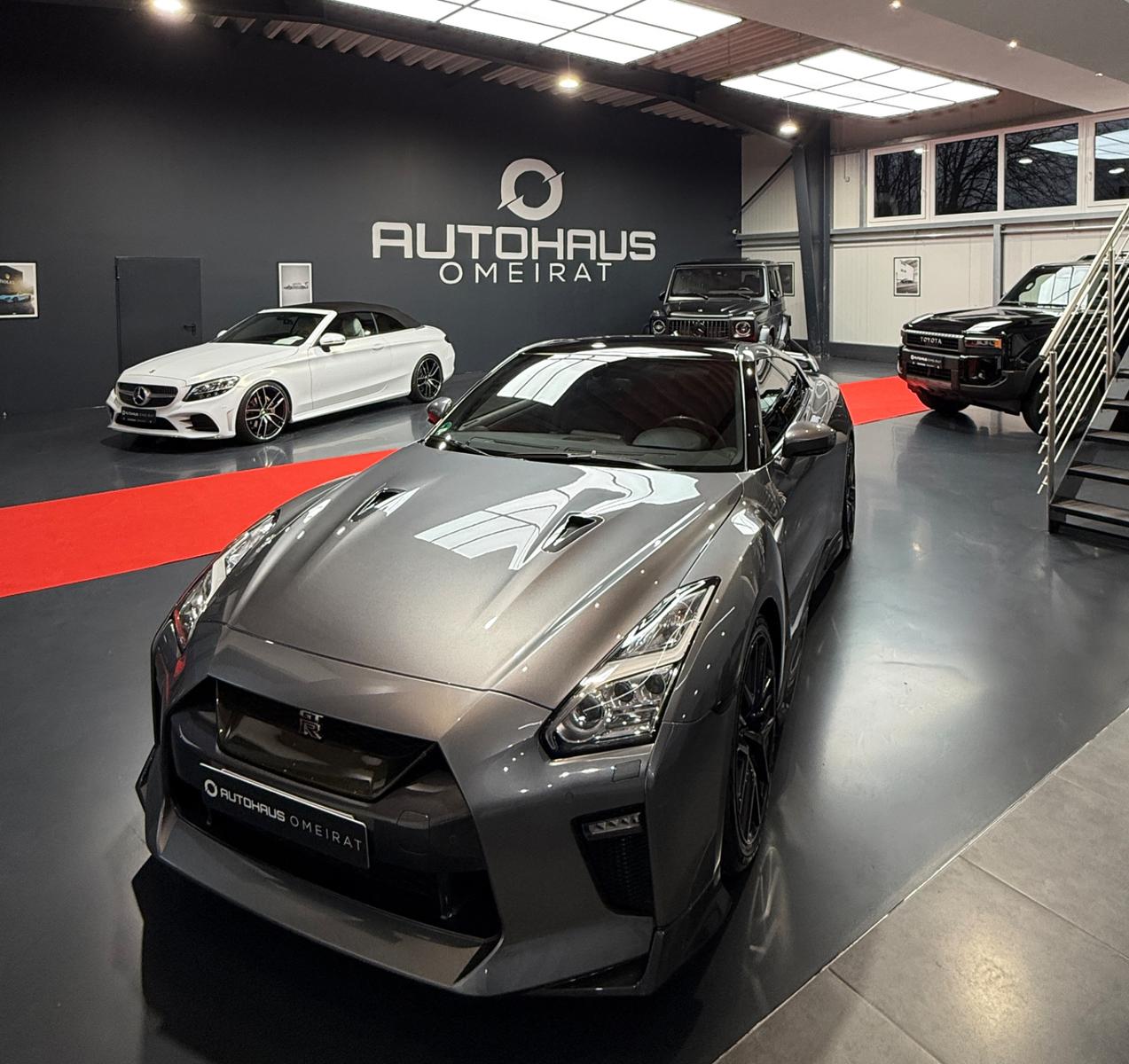 showroom-image-main