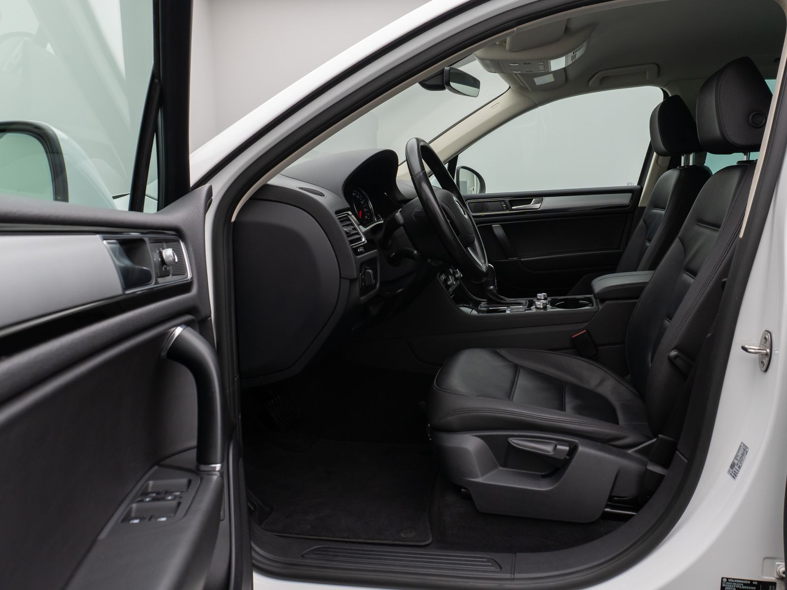 Fahrzeugabbildung Volkswagen Touareg V6 3.0 TDI Terrain Tech 4Motion PDC AHK