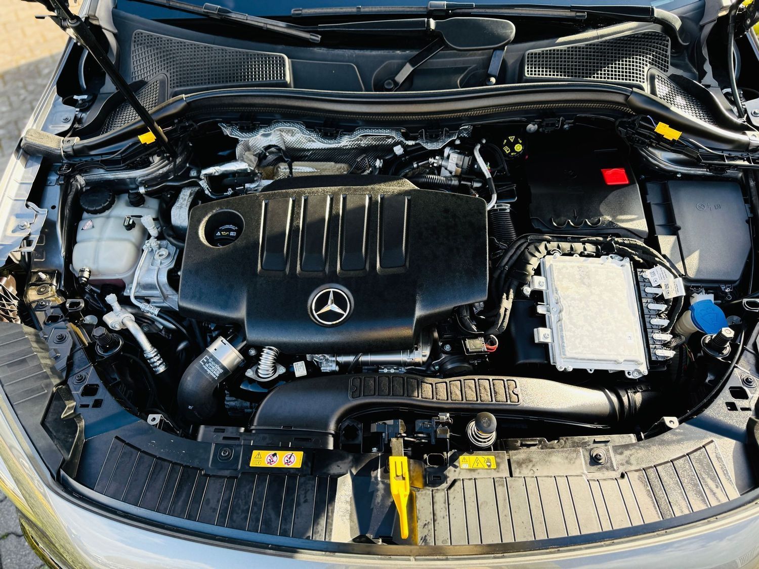 Fahrzeugabbildung Mercedes-Benz GLA 220 d 4M PROG. ADVANCED, Distronic, 360°, To