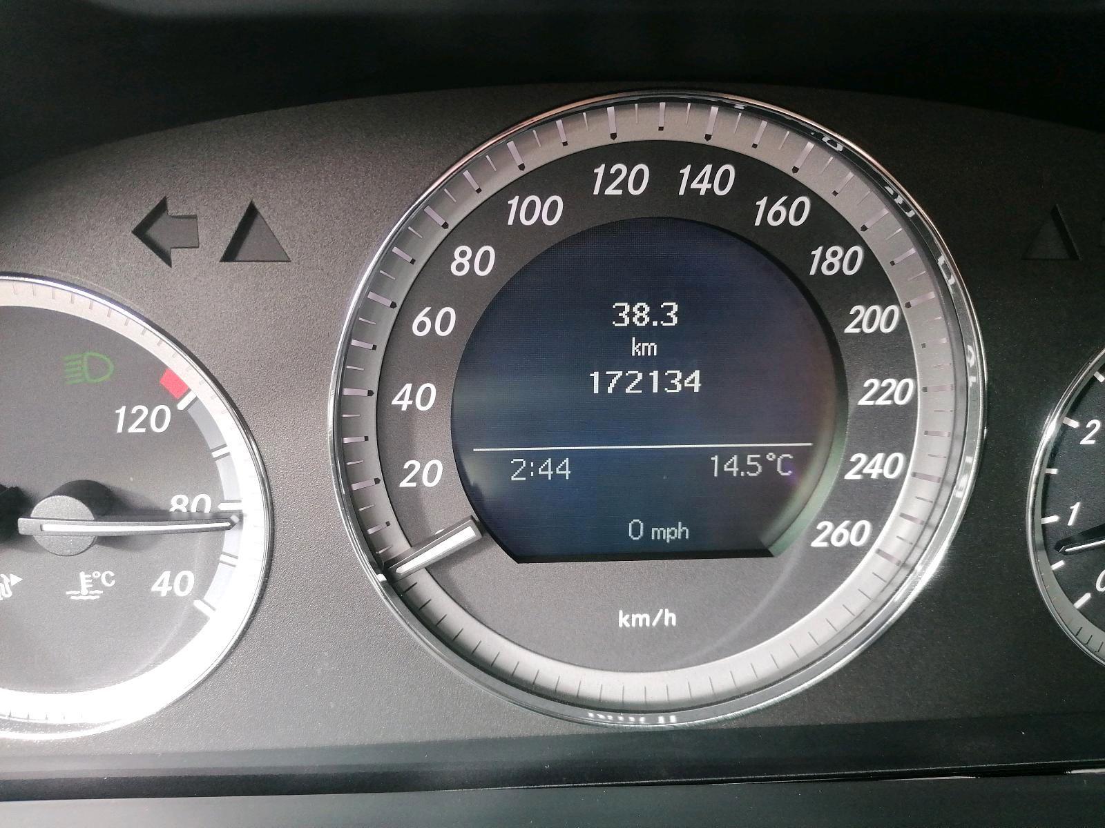 Mercedes-Benz C180 2009 — photo 15