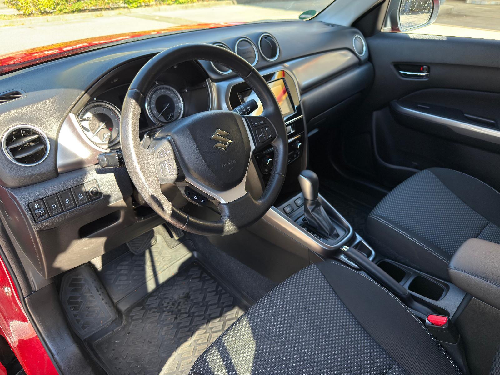 Suzuki Vitara 1.0 4x2 Automatik SHZ Klima Navi