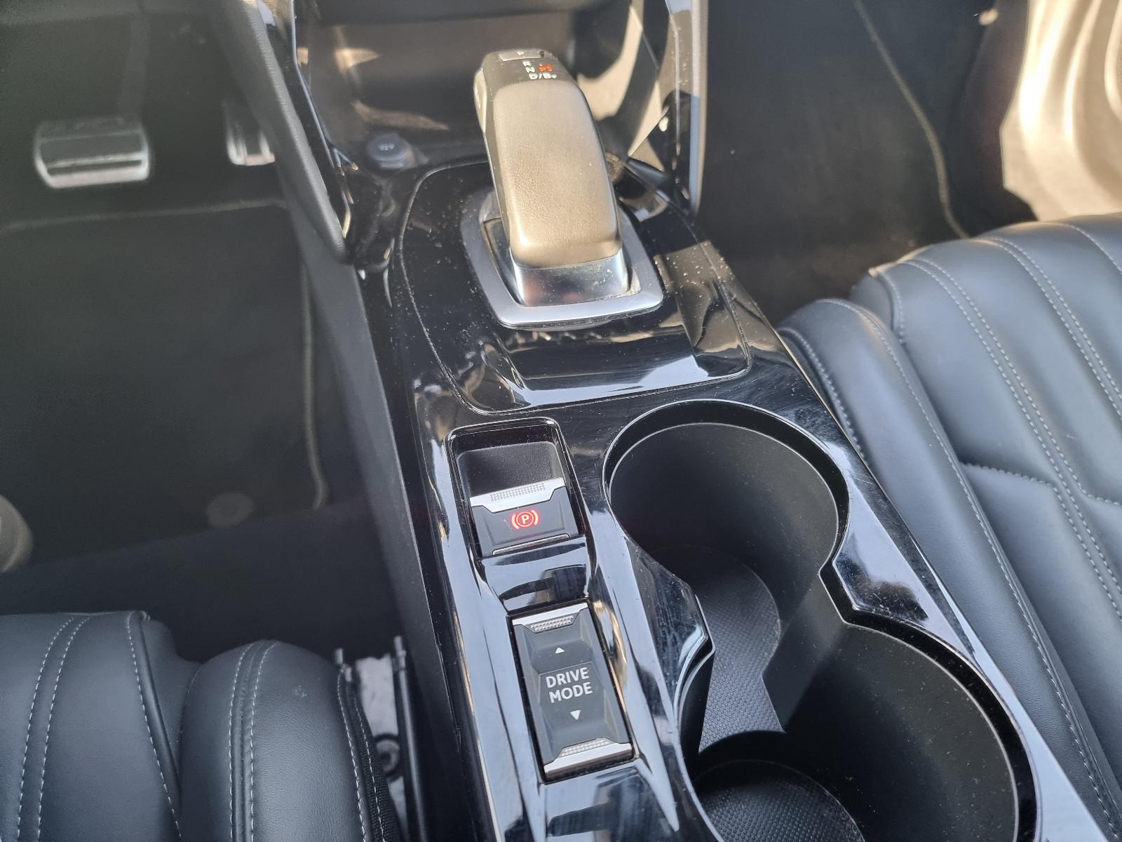 Peugeot e-2008 GT-Line -KLIMA-NAVI-CARPLAY-SHZ-CAM-LEDER
