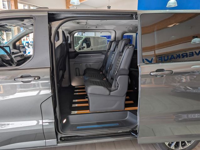 Ford Tourneo Custom 2.0 EcoBlue L1 Titanium +