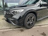 Mercedes-Benz GLC 300 4M AMG+AMBIENTE+DISTRO+MEMORY+NIGHTP. - Mercedes-Benz GLC 300 mit Benzin-Antrieb: Automatik