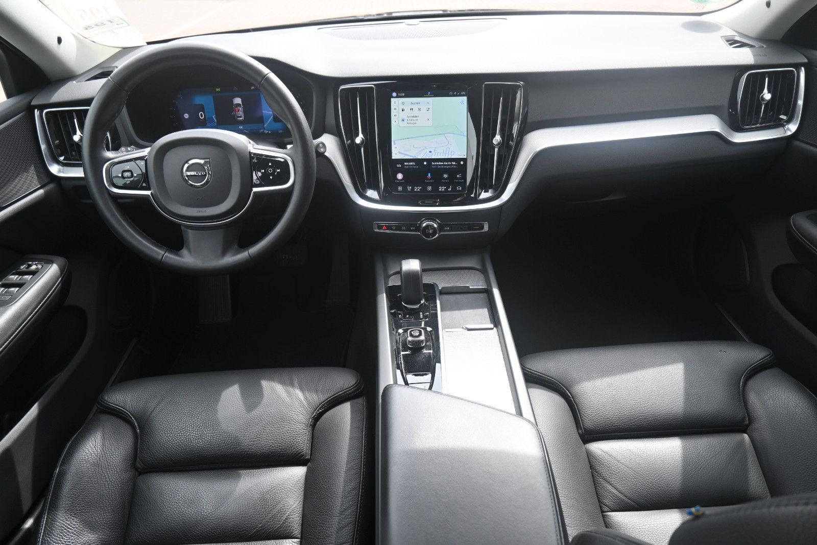 Fahrzeugabbildung Volvo V60Cross Country B4D AWD Plus*FSHZG*ACC*BLIS*AHK