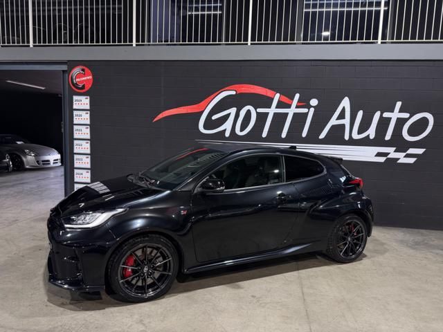 Toyota TOYOTA Yaris IVA ESPOSTA TOTAL BLACK CIRCUIT IN imagem 2