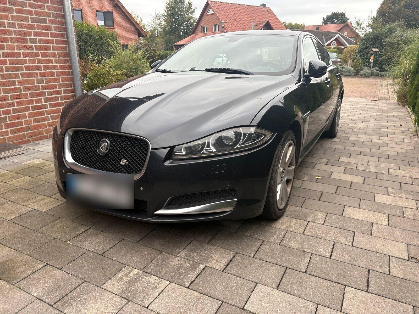 Jaguar XF