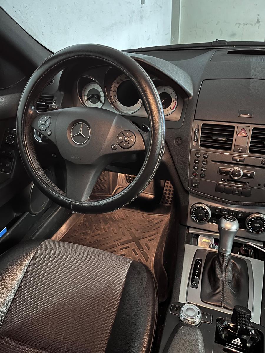 Mercedes-Benz C350 2009 — двигун 2.987 cm³, 224 HP (165kW)