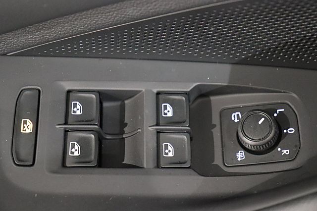 Passat Business 1.5 TSI eHybrid DSG AHK Head-up 