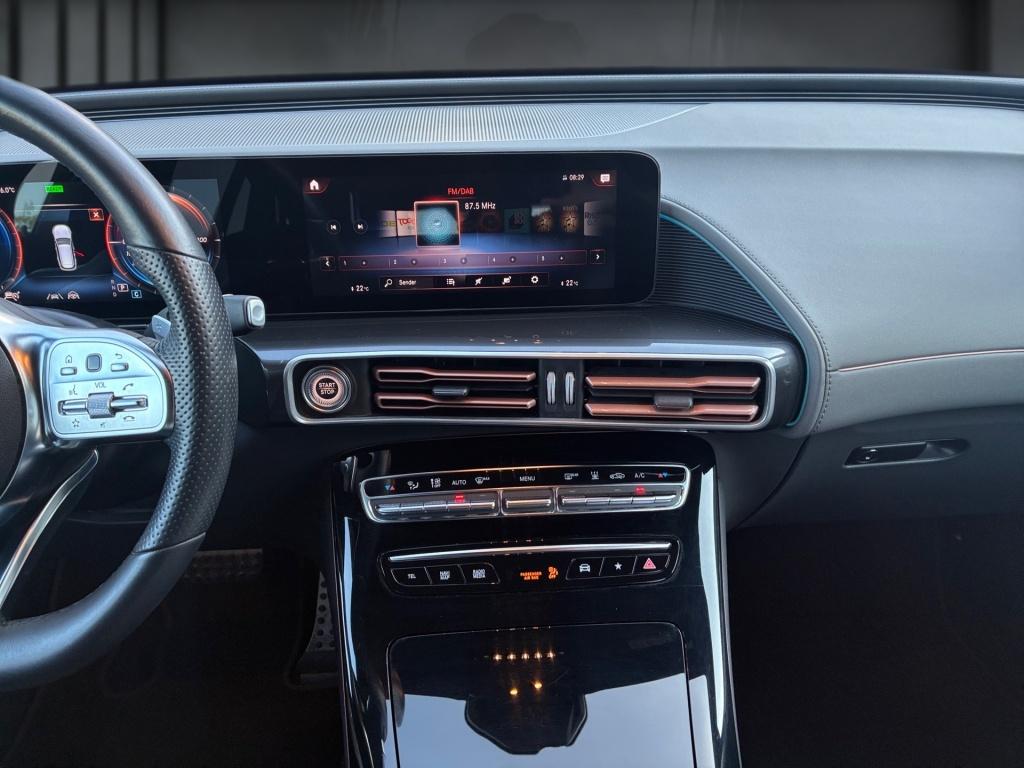 Mercedes-Benz EQC 400 4MATIC AMG Line AMG+AHK+DISTRONIC+MEMORY