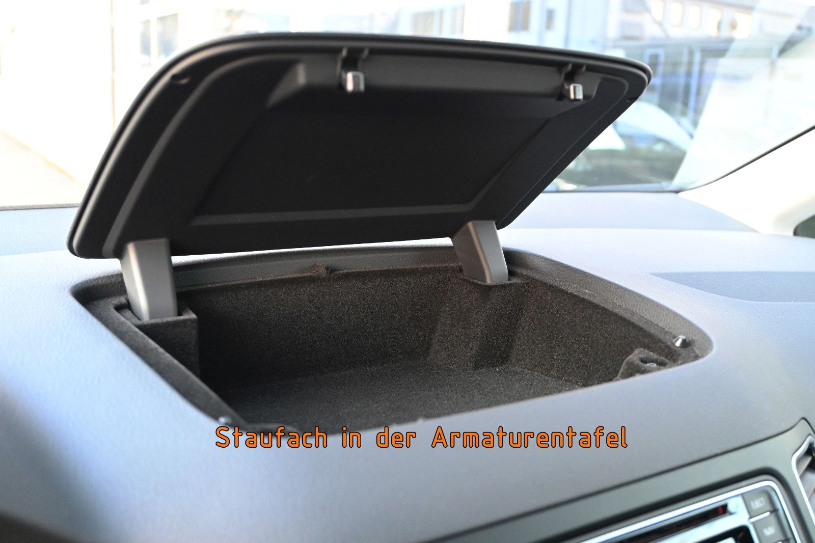 Fahrzeugabbildung SEAT Alhambra 1.4 TSI DSG FR-LINE °ACC°AHK°DCC°STHZG°