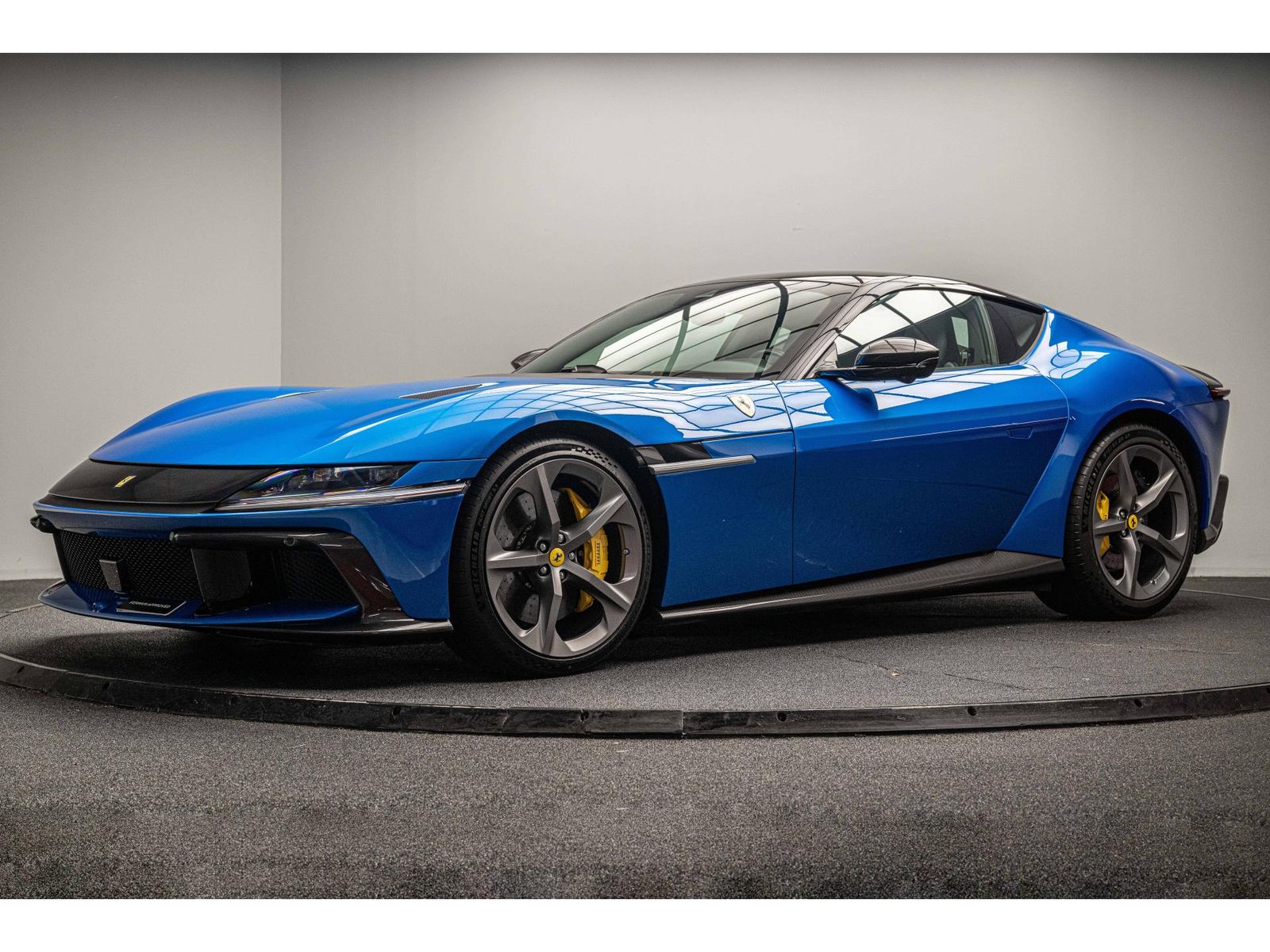 Ferrari 12cilindri 6.5 v12 830ch - imagem 2