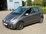 Mercedes-Benz A 160 Garantie* Automatik* Navi* Klima* - gebrauchte Mercedes-Benz A-Klasse aus dem Jahr 2011