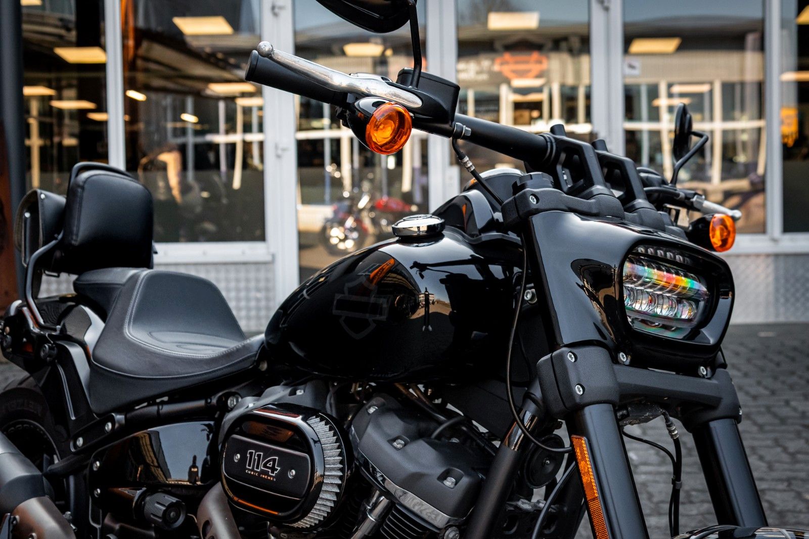 Fahrzeugabbildung Harley-Davidson FXFBS FAT BOB 114 CUI SOFTAIL