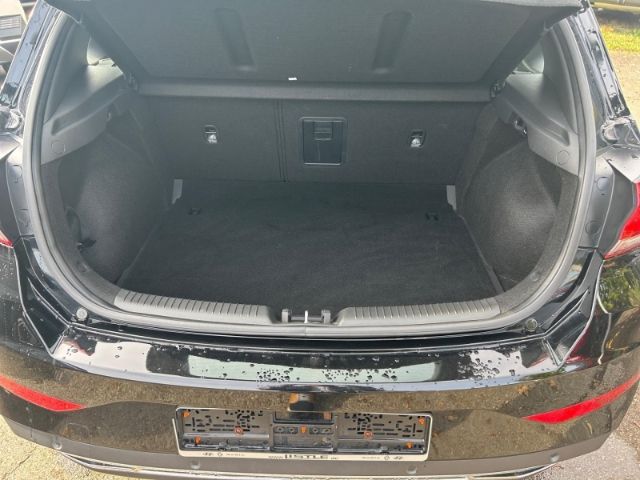 Fahrzeugabbildung Hyundai i30 Trend Mild-Hybrid 1.5 T-GDI EU6d Navi Apple