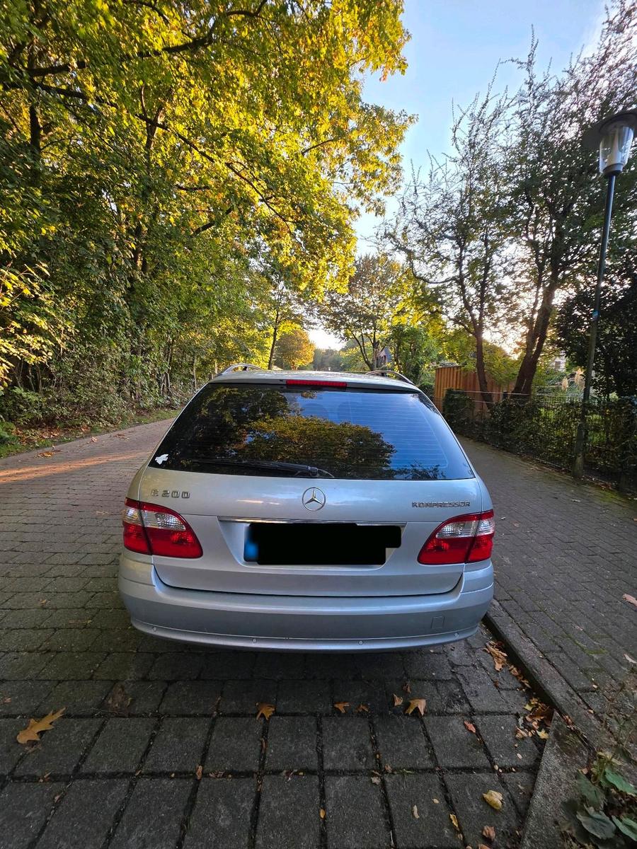 Mercedes-Benz 200 2005 — rear view