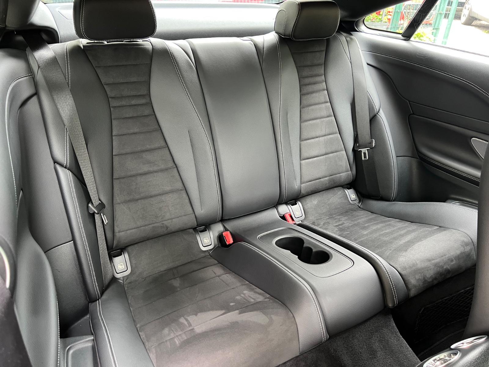 Mercedes-Benz E 220 d Autom. AMG Line Widescreen Burmester uvm